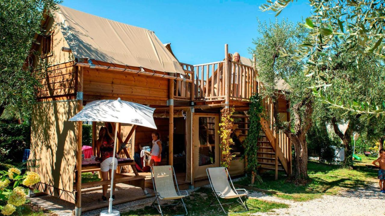 Vacanze Glamping Boutique San Felice del Benaco Dış mekan fotoğraf