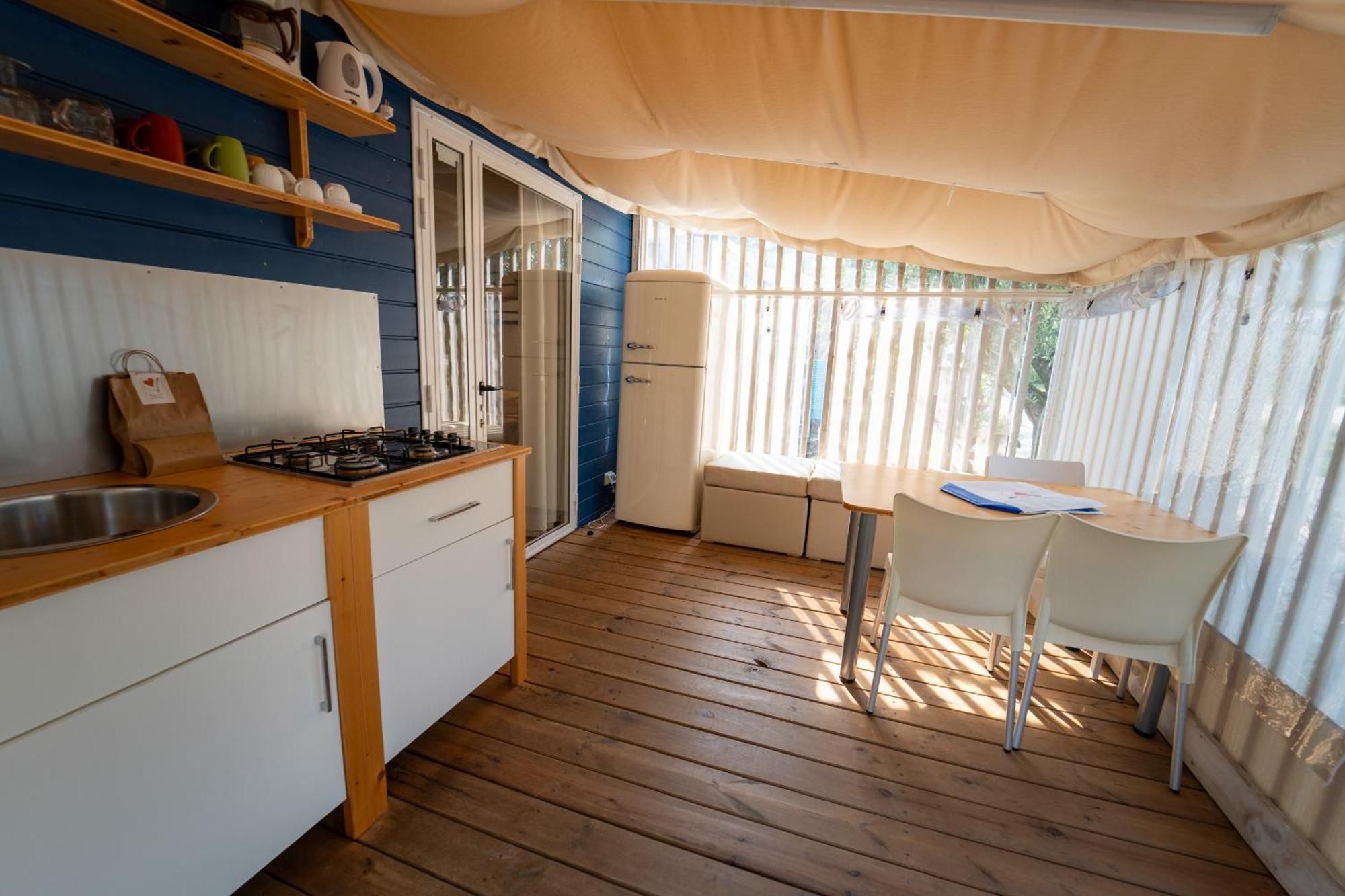 Vacanze Glamping Boutique San Felice del Benaco Oda fotoğraf
