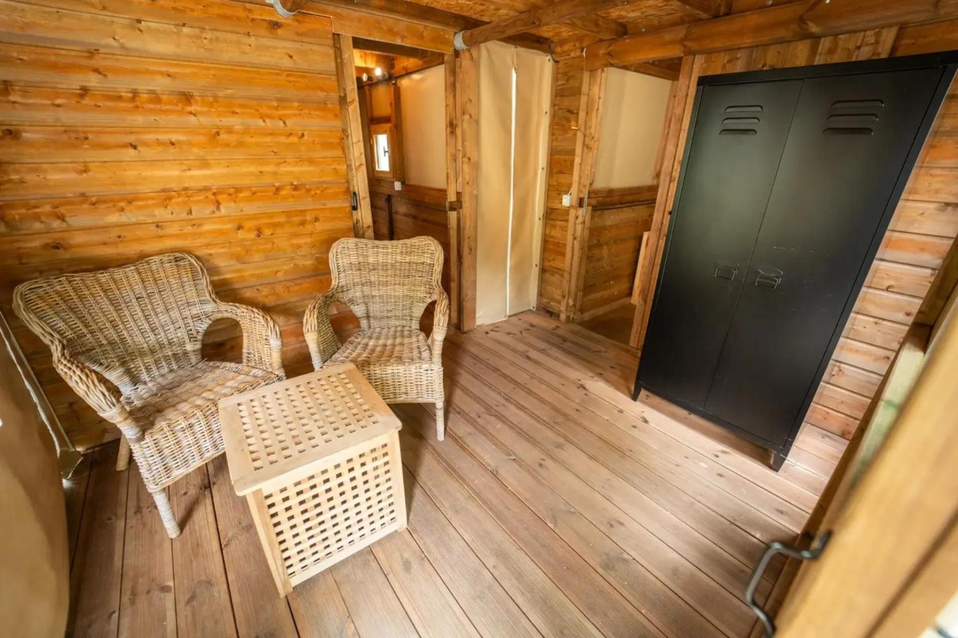 Vacanze Glamping Boutique San Felice del Benaco Oda fotoğraf