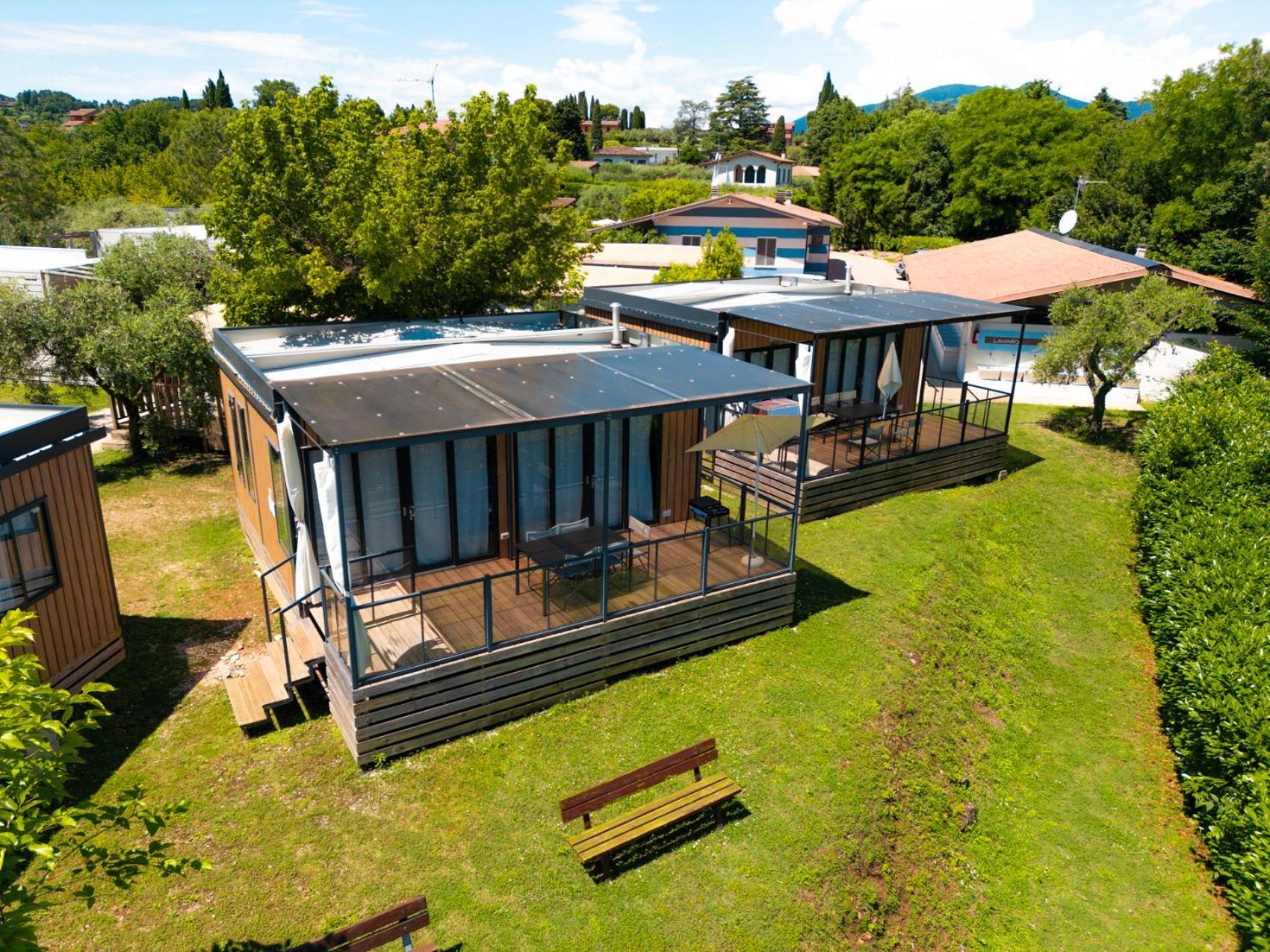 Vacanze Glamping Boutique San Felice del Benaco Oda fotoğraf